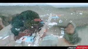 1.8M views · 65K reactions | mantap suaranyaaa - Isabella _Amy Search cover Guslian Hebat orang Indonesia  Follow Page : Zamani Slam Fans | Video lagu jiwang | Facebook