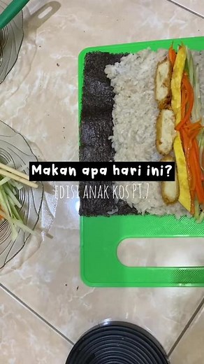anak kos juga bisa buat gimbab gimbab an kok🤪 if u guys willing to do it, make it then☺️👍 #makanapahariini #edisianakkos #adayinmylife #gimbab #AQUADULU