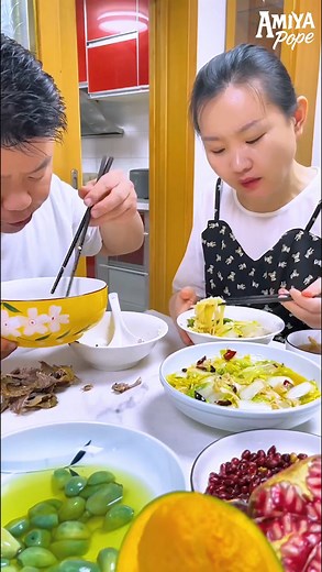 Pigeon Soup is good! #Boomnow #Toptrending #BoomChallenge #吃货 | Amiya Pope