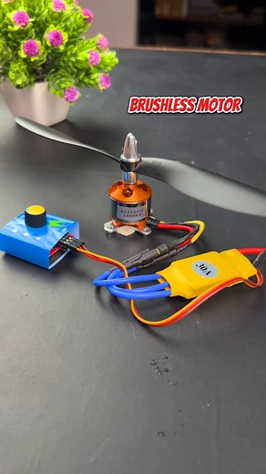 432K views · 4.3K reactions | 1800KV Brussless Motor | How to Connect a Brushless Motor ESC and Servo Motor #shorts #technology #motor #dronemotor #diy #schoolproject #scienceproject #short | Creative SM | Facebook