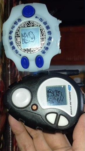 Agumon VS Veemon Digivice Battle