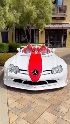 SLS vs SLR. Titans of the automotive world