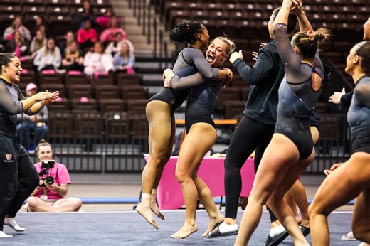 Gymnastics picks up first MAC victory since 2022 against Northern Illinois