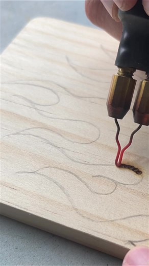 Let’s make some flamin’ hot coasters 💙🔥 #crafts #craftsmanship #artprocess #oddlysatisfying #woodburning #pyrography #woodart | Illukace