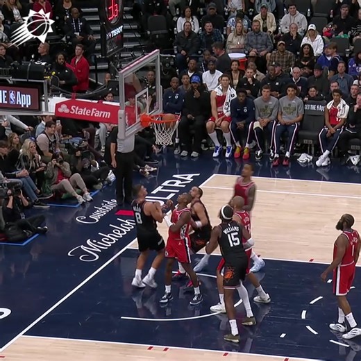 25K views · 697 reactions | Running back to Phoenix with a dub  | Phoenix Suns | Facebook