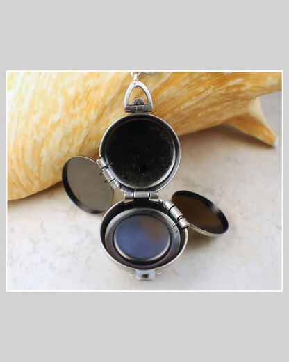 Thistle Cameo Multi Photo Locket Silver