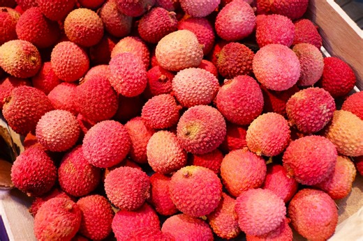 Voici l'astuce qui permet de repérer les meilleurs litchis au supermarché à tous les coups (les primeurs valident !)