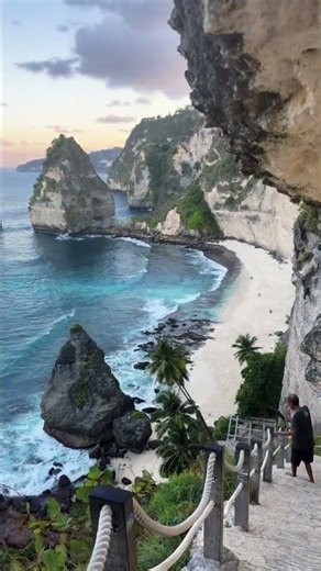 The Perfect Island Getaway | Ocean Meets Mountains