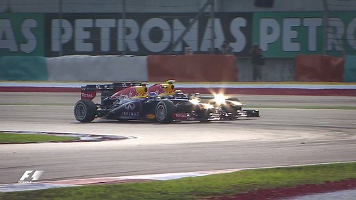 📻 Red Bull Racing: "This is silly, Seb... come on" | F1