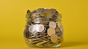 Shopping around for high-yield savings accounts, CDs could earn consumers more money