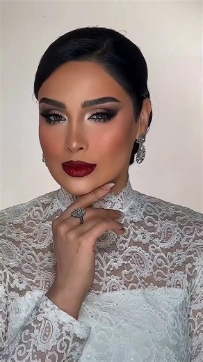 how to apply Perfect Deep Red Lipstick Tutorial 💄 #shorts #makeuptutorial #learningwithnk #viral