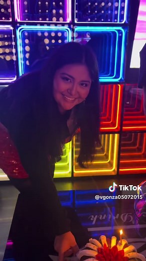 #karaoke #chinatown #thingstodo #chicago #dateideas No.18 karaoke birthday celebration was fun but pricey. It’s a one time experience for me! Have you ever gone?