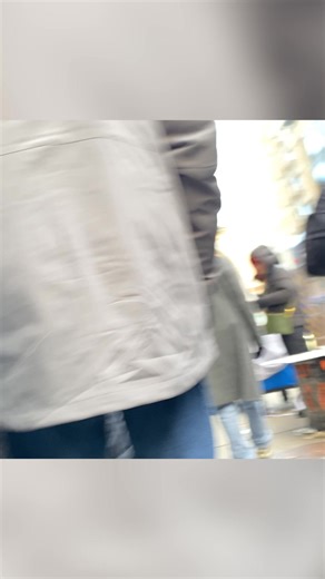 A pair of jam-packed illegal markets peddling knock-off Christian Dior, Miu Miu and Louis Vuitton handbags on Canal Street were shut down by Manhattan cops — only to brazenly reopen minutes later. | New York Post