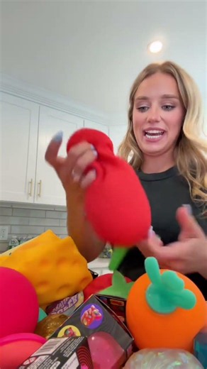 Taking the air out of my squishy!!😱😱 #fidget #squishy #squishies