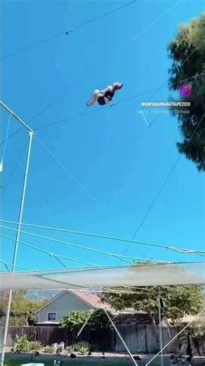 Advanced flying trapeze training is built on precision & control. Train with expert coaches at SBTC