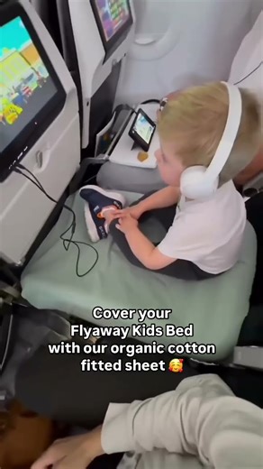 There’s no need to stress about flying with your toddler!