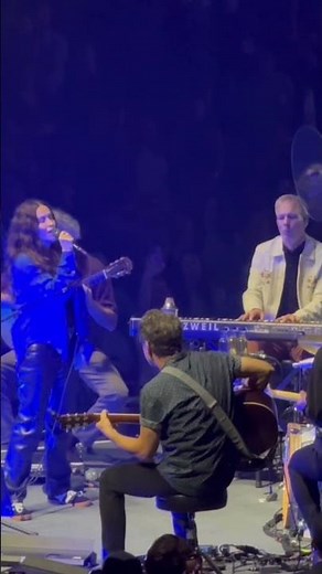 “Mary Jane” - Alanis Morissette live at Bridgestone Arena in Nashville, TN. June 23, 2024