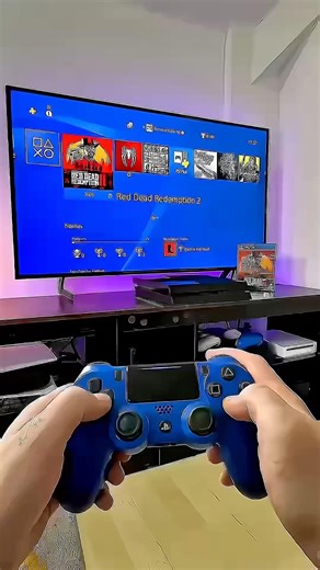 PS4 Pro vs. PS5. Which is better? #ps5 #ps4 #playstation