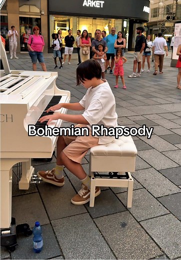 Bohemian Rhapsody: A Public Piano Performance