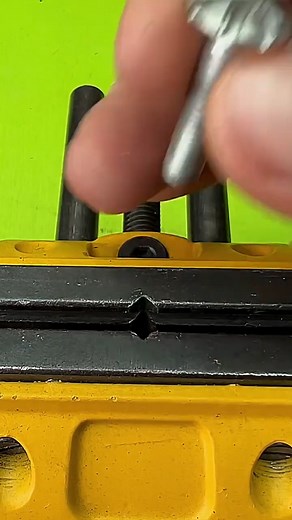 24K views · 159 reactions | Remember this countersink trick #amazing #lifehacks #tips #tricks #reel #viralreels #reelvideo #reelviral #foryou #fyp #foryoupage #viraltricks #viraltips #DIY #DoItYourself #DailyLifeTips #tricks #tips | TipsDeveloper | Facebook