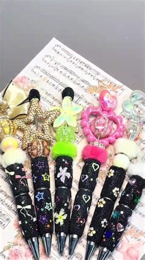 Clay Beads Large Five-Pointed Star Frame with Shiny Rhinestones