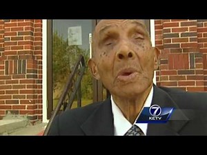 Honoring Omaha's beloved 'broom man'