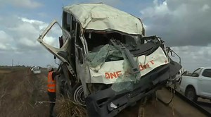 Moçambique - 24 pessoas morreram em acidente na EN1 - RTP África