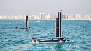 Ocean Aeroの水上ドローン「TRITON」、世界初で唯一の自律型水中・水面探査機。自律航行・自律潜航が可能