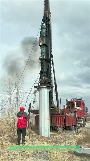 Forage profond : la machine qui creuse la terre pour atteindre l'eau