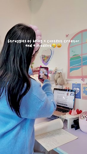Taskade is the best productivity tool whether its studying or for content creation. Just look how this app made my life easier📚🫶🏻💘 #fyp #productivity #studytok #contentcreator #worklifebalance #Taskade #apprecommendations