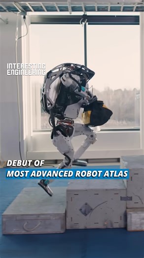 195K views · 1.7K reactions | The Humanoid robot, Atlas, can sense obstacles and pick up materials of different sizes. | Interesting Engineering | Facebook