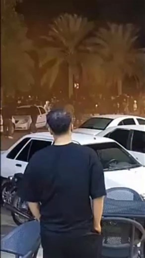 ‎شبکه جهانی کلمه‎ on Instagram‎: "🔴 گزارش‌ها از برگزاری تظاهرات مردمی در بوشهر حکایت دارد. بر اساس مشاهدات میدانی، معترضان با سر دادن شعارهایی از جمله «می‌کُشم، می‌کُشم، آن‌که برادرم کُشت» ➖ 🌐 Web | Telegram | Instagram | Youtube | Twitter | Facebook ➖ #شبکه_کلمه #خبر #خبر_روز #رخداد_روز"‎