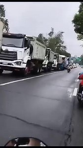 LOOK: Ro pag rescue sa wing van nga na stranded sa tunga it pagbaha sa Brgy. Venturanza Banga. Video Credits: Aidyl Rogan Laurente | Barangay RU 92.9 Super Radyo Kalibo