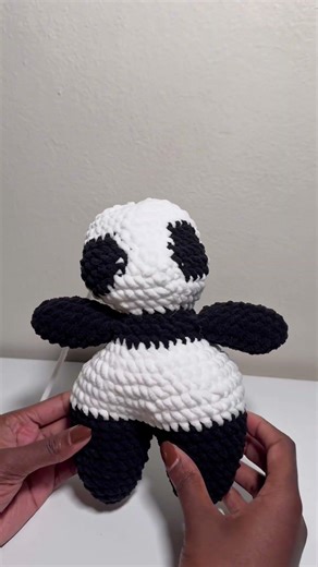 Let’s crochet a panda 🐼