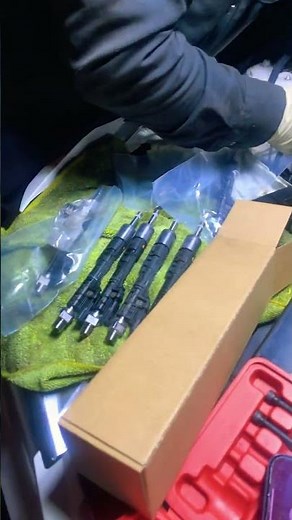 2013 Bmw X3 Injectors remove and replace