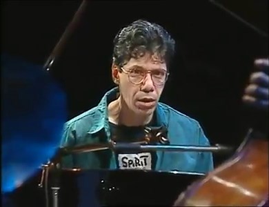 Chick Corea and Friends - Live in Munich (1992) _____________________________________ From the Munich Philharmonic Hall On the occasion of the Munich Piano Summer Festival 1992 Chick Corea - piano Steve Gadd - drums Eddie Gomez - bass Bob Berg - tenor saxophone 0:00 Chick Corea - Humpty Dumpty 15:06 Chick Corea - Waltz for Dave 27:47 Lew Brown - That Old Feeling 35:22 Chick Corea - Quartet 1 48:44 Chick Corea - Quartet 3 1:02:50 Chick Corea - Quartet 2 (Part I) 1:12:10 Chick Corea - Quartet 2 (P