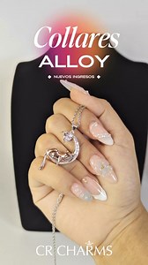 24K views · 158 reactions |  ¡Descubre collares hermosos sin gastar de más! ✨ CRcharms.com/Nuevos_Collares ✨ Diseños que brillan, precios que encantan.  Compra fácil y recibe rápido en todo Costa Rica. | CR Charms | Facebook