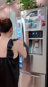 Kalimutan muna ang diet. 😋 Ang sarap ng cakes sa Twixie's BBQ Snack and Dessert Shop. 📍 Millwoods Town Centre. Try niyo nadin, amazing peepz. 🍰 🍰 #jadeemazing #Twixies | Jadeemazing