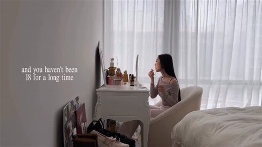 SASHA 唐 on Instagram: "was getting ready this morning while yapping with my roommate and best friend, chelsea cutler blasting in the background, snow falling outside my nyc apartment. and it just hit me how proud 18-year-old me would be…i’m living a life i once dreamed of and i couldn’t be more grateful 🫀 #20something #nyc #girlhood"