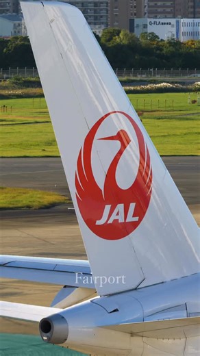 2.3K views · 227 reactions | JAL A350 flight control check. すっかり見慣れた動画ですが、この動画は6K 4:3で撮影して編集したものです。心なしか、というかとても高精細で4k 16:9を9:16にするより遥かにいいですね。 問題はデータ量が重いので編集が厳しくなる事。今後使うかどうかは色々やりながら検討します。 #FlyJAL | イガラシ フミヒコ | Facebook