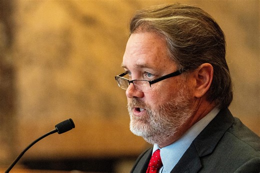 Mississippi legislators submit new storm recovery bill after governor veto