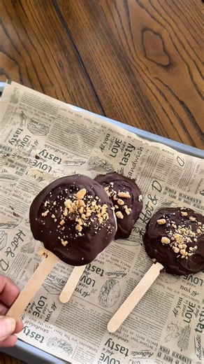 Healthy Frozen Yogurt Pops!🍦🍫#shorts #glutenfree #healthy #dessert #icecream #highprotein