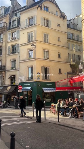 Discover the Beauty of Paris: A City Life Experience