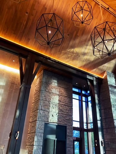 10/10 would recommend The Bistro at Edgewood if you’re ever in South Lake Tahoe🙌🏼 #restaurantrecs #edgewoodtahoe #southlaketahoe #laketahoefood