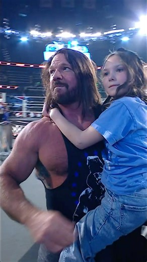 So nice that AJ Styles got to celebrate his career with his family last night 🫶