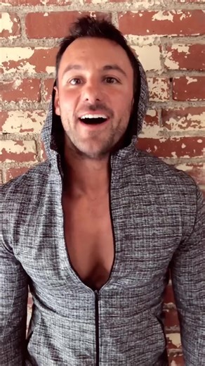 Adam is amped for our new app version #shred #workout #workoutfun #weightloss #girlswholift