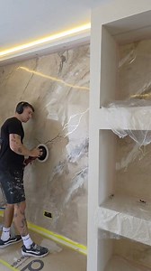Venetian plaster 👌 any questions ?? #bellovenetian #polishedplaster #venetianplaster #plasterer #plastering #diy #construction #decor #joinery #art #artist #stucco #builder | Bello venetian plastering