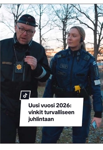 Vuosi vaihtuu taas pian ja nyt on aika muistuttaa kaikkia turvallisesta uudenvuodenjuhlinnasta. Tässä pelastuslaitoksen ja poliisin vinkit vuodenvaihteeseen 👆🏼 👮🏼‍♀️👨🏽‍🚒✨️🧨 Nyår närmar sig och det är dags att påminna alla om ett säkert nyårsfirande. Här är räddningsverkets och polisens tips inför årsskiftet 👆🏼 #lspoliisi #poliisi #polisen #turvallisuus #uusivuosi