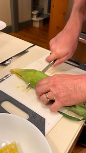 Easy Corn Husking