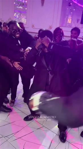 Flashmob Dance Showcase with Shaggy El Maestro